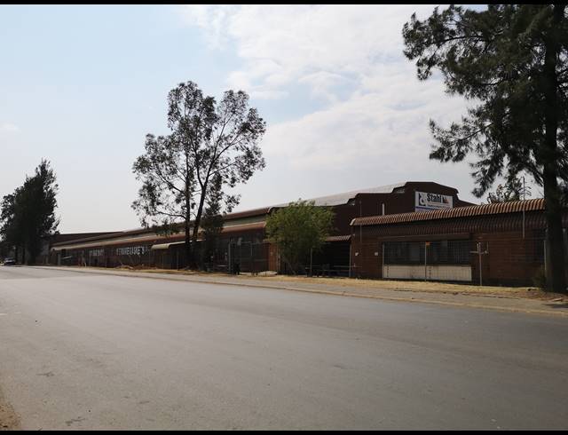 13,500M² WAREHOUSE TO LET IN ALRODE SOUTH
